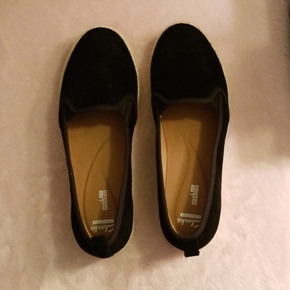 Shoes - Picture 2 of 3